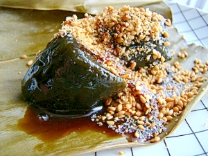 胡麻黒蜜かしゃ餅