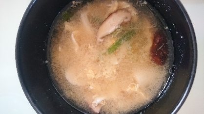 卵と椎茸と絹さやのお味噌汁