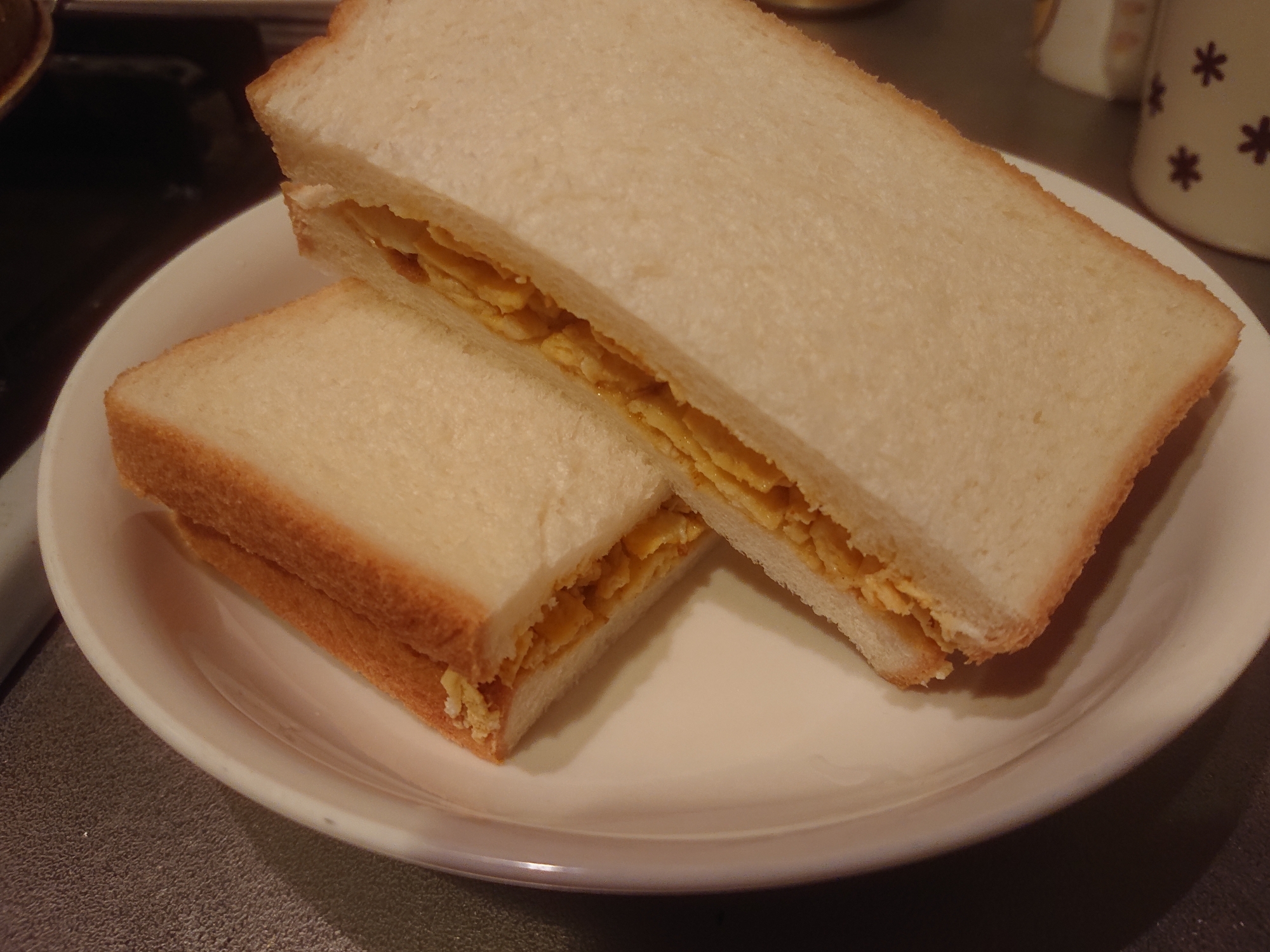 味噌カレー卵サンドイッチ