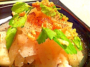 さりげに魚介風味な冬瓜のジューシーサラダ
