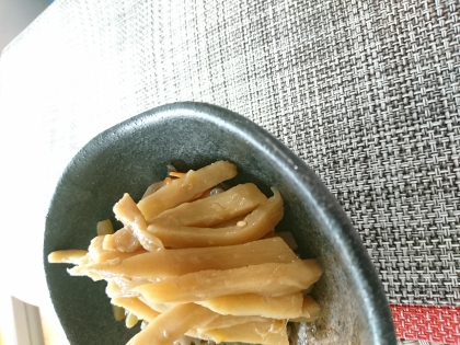 細いたけのこで、含め煮です。シンプルな味わい。