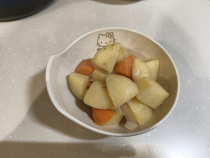 人参玉ねぎじゃが芋の煮物