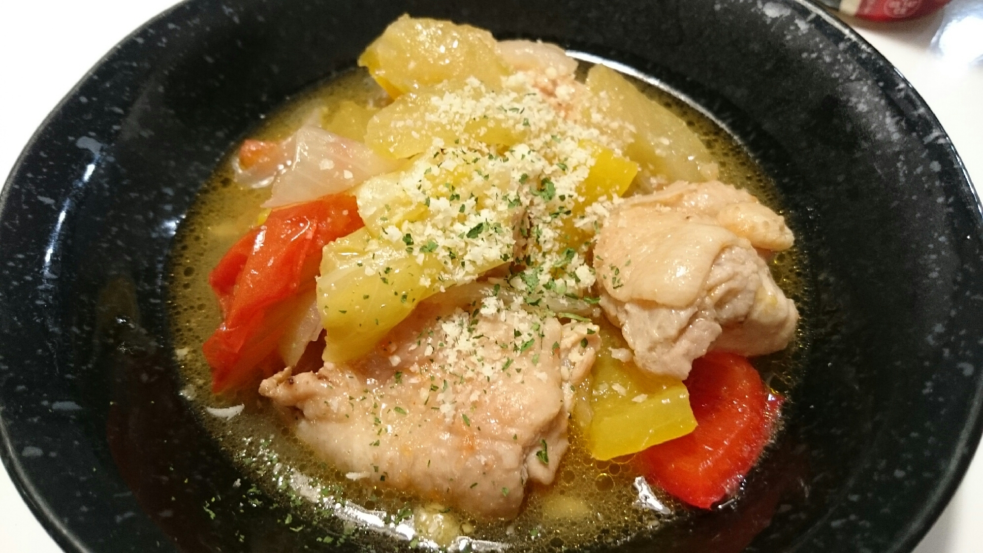 ストウブDe〜鶏肉とトマトの無水煮