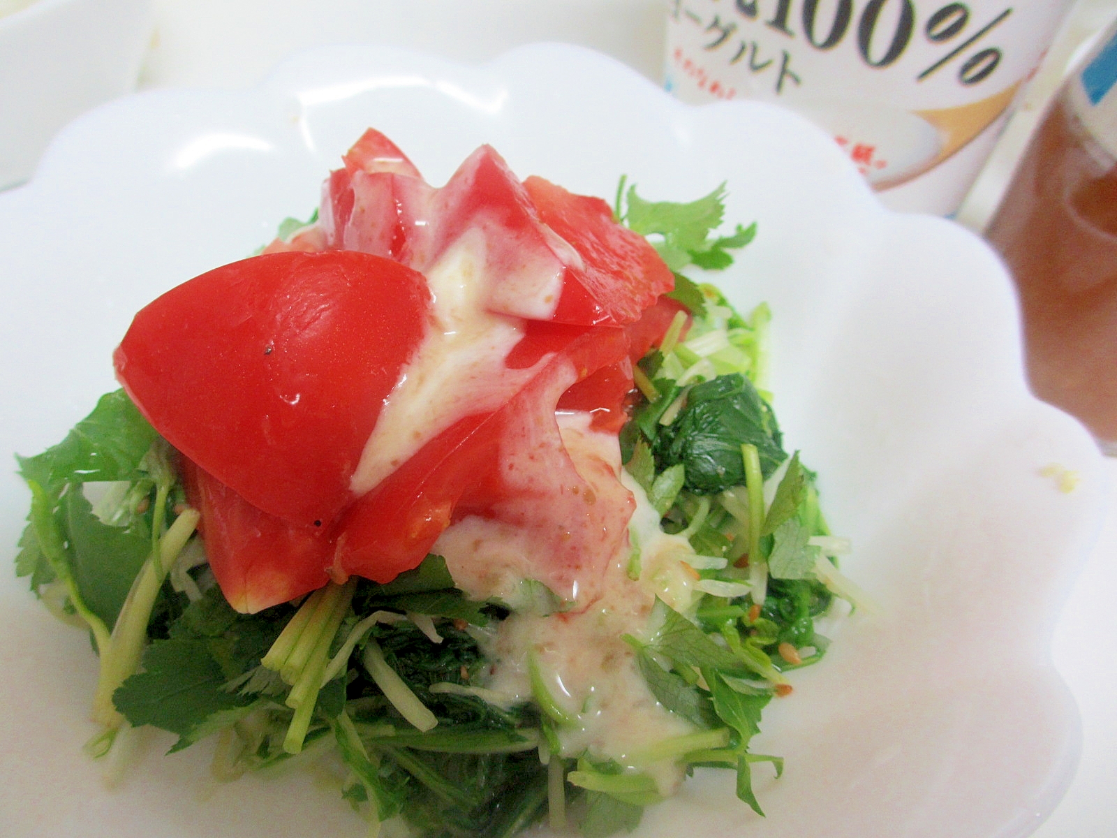 玉ねぎヨーグルト★水菜と三つ葉とトマトのサラダ