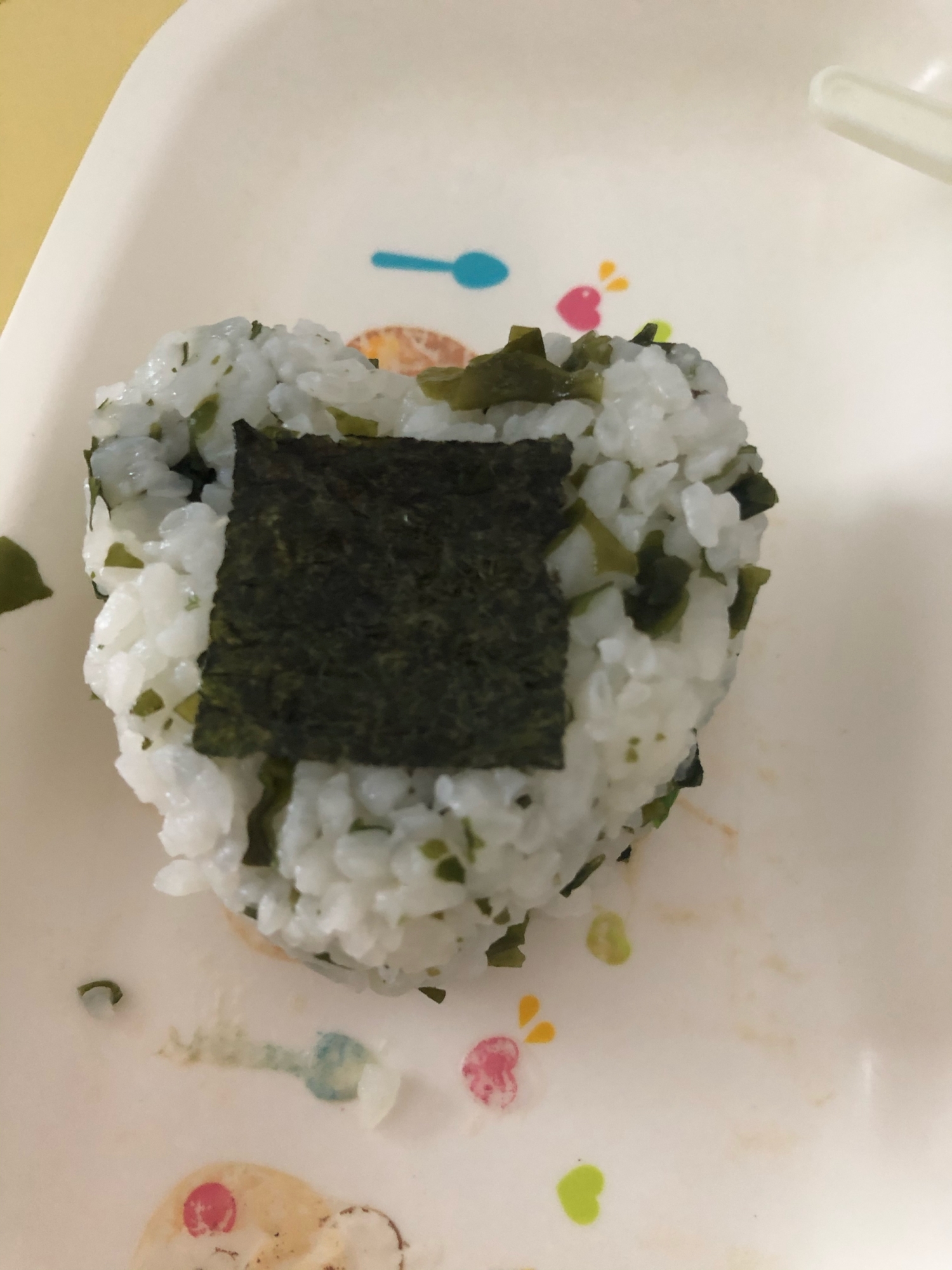 ハートのワカメご飯おにぎり