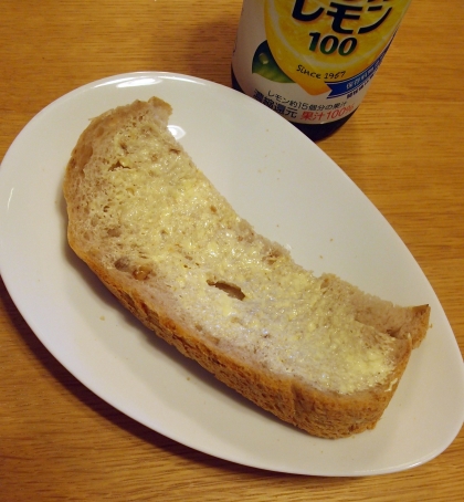 ふんわりレモンバタースプレッドの焼かない食パン