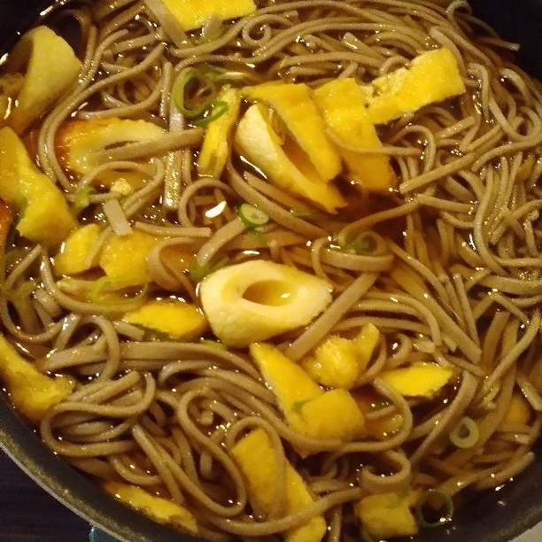 水出し昆布と白だしで美味しいお蕎麦