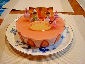 イチゴのレアチーズケーキ