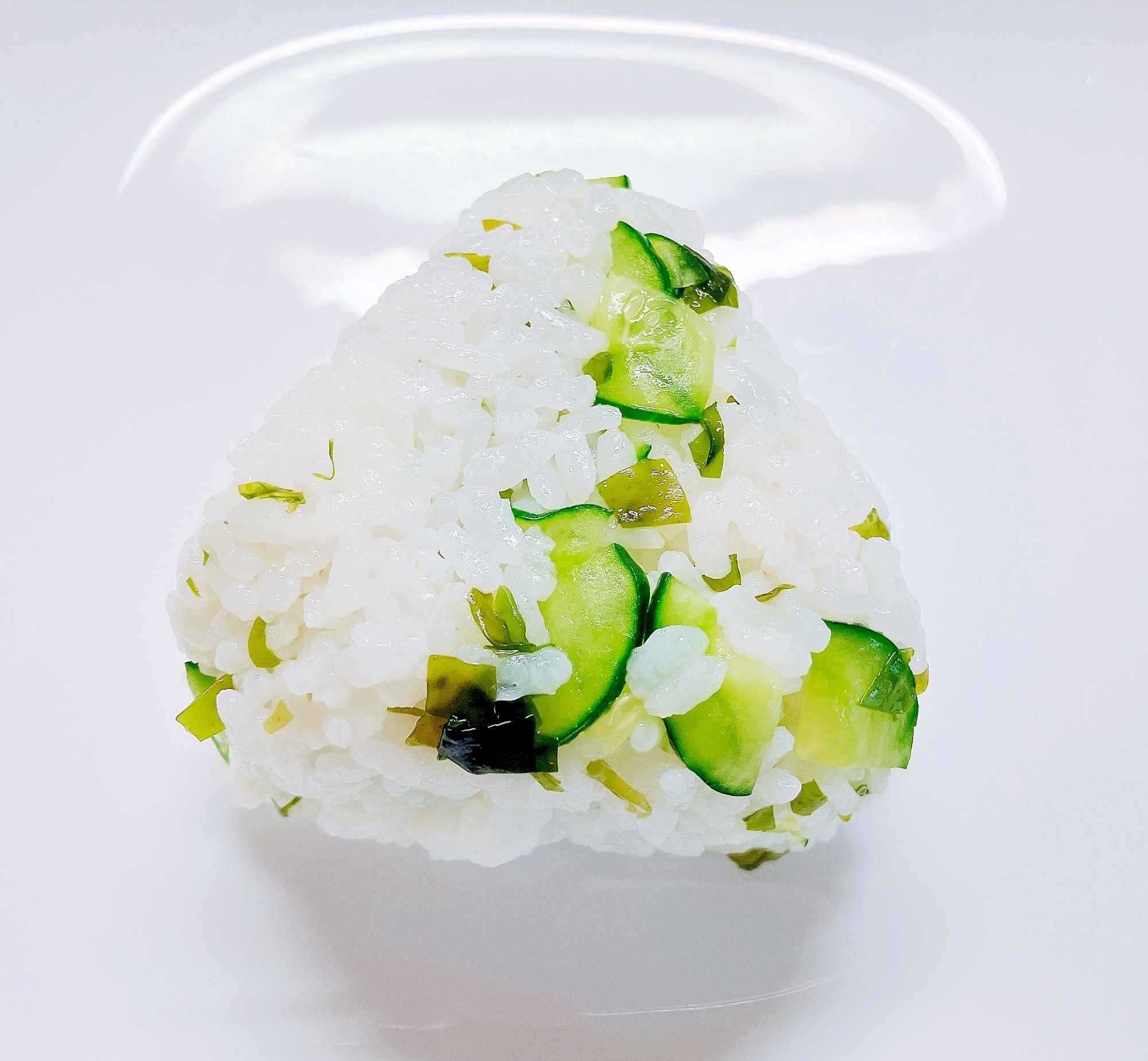 胡瓜とわかめのおにぎり