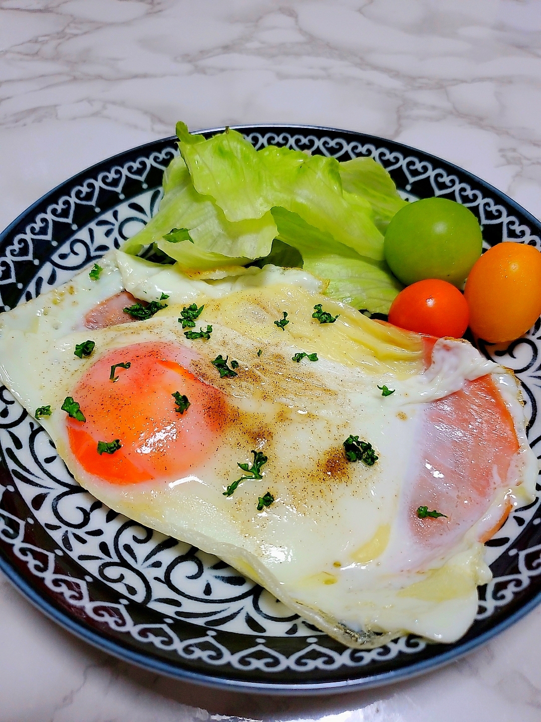 チーズインハムエッグ