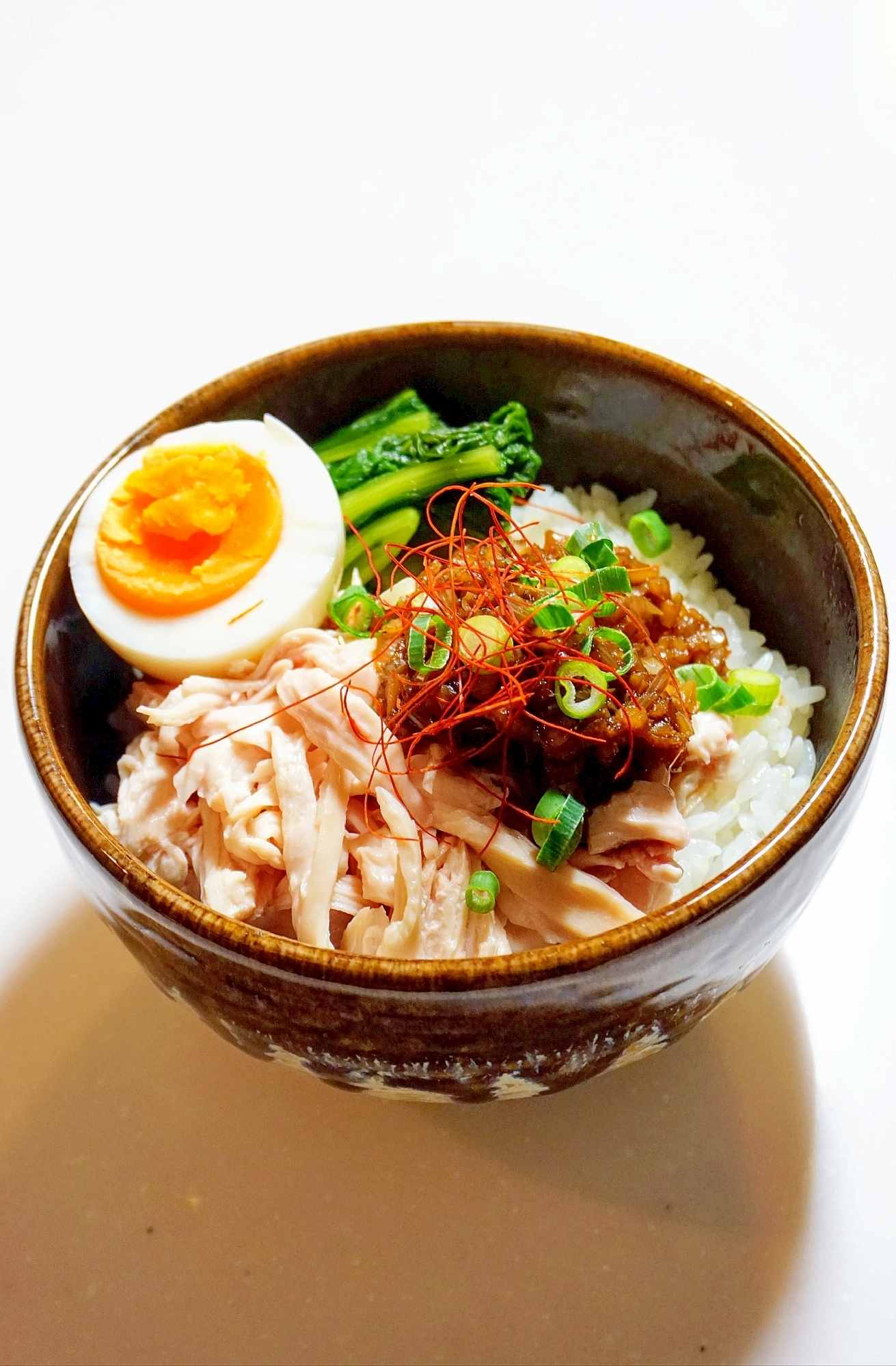 台湾名物・魯肉飯より美味？！鶏肉飯（ジーローハン）