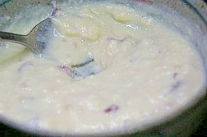塩麹豆腐と桜の塩漬けディップ