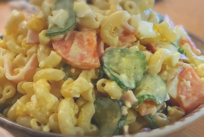 マカロニサラダ（ブロッコリー・カニかま）