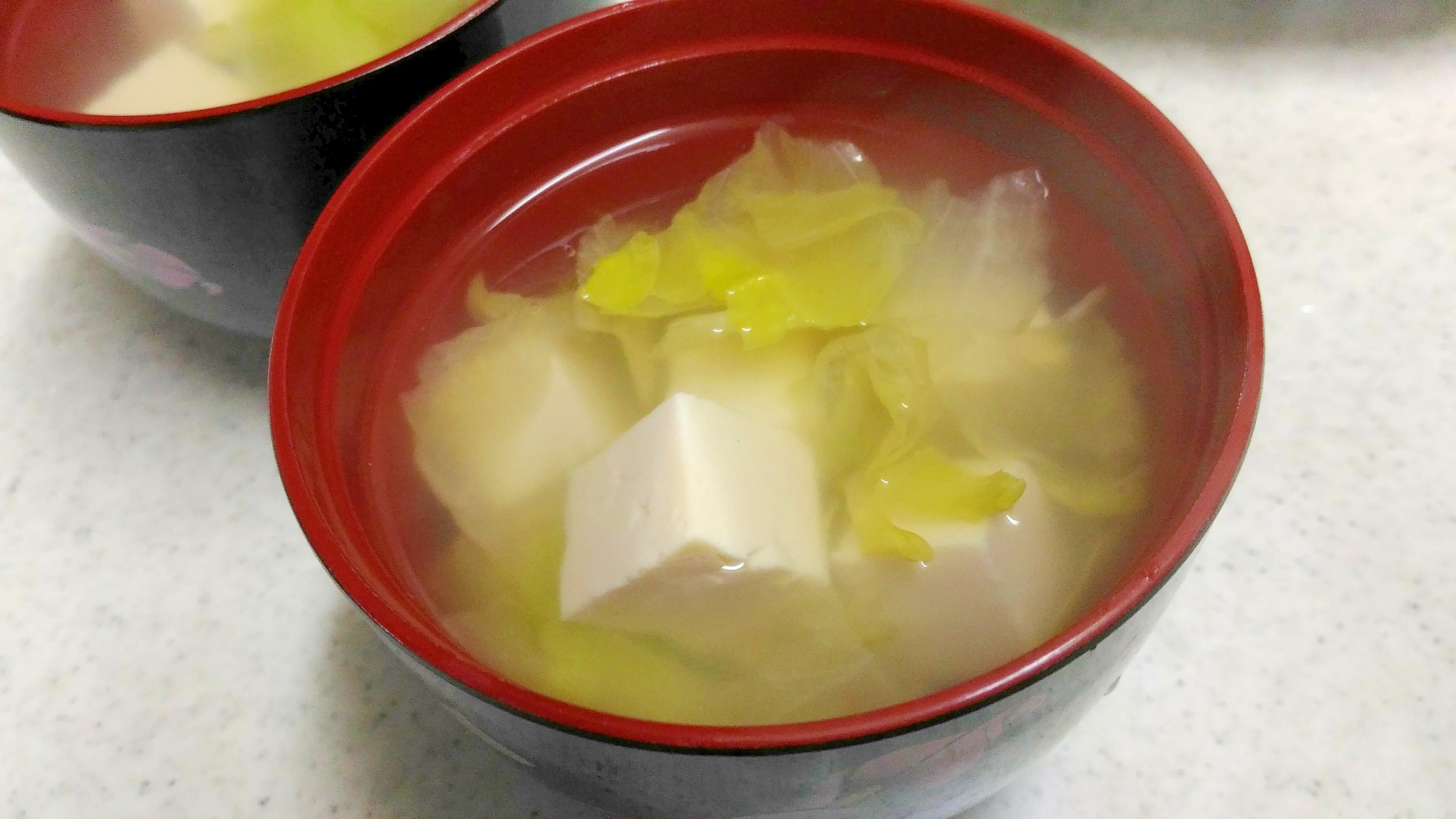豆腐とレタスの塩スープ