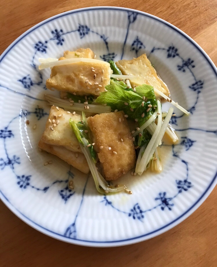 厚揚げとミニセロリのだしまろ酢炒め