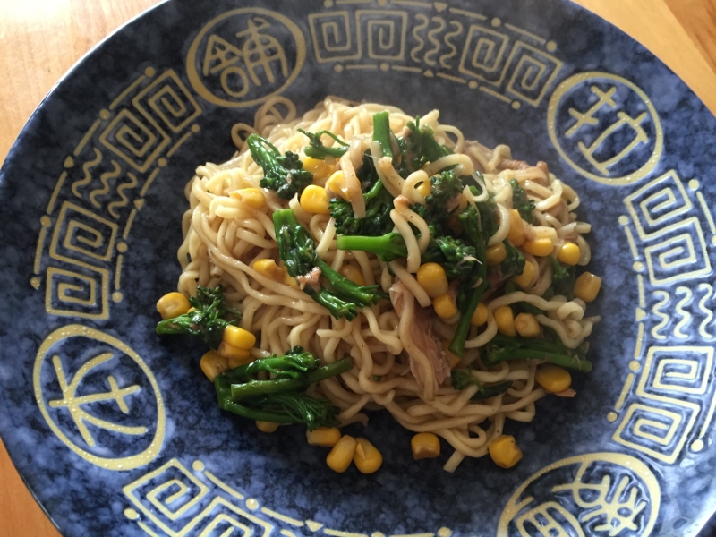 菜の花とコーンの焼きそば