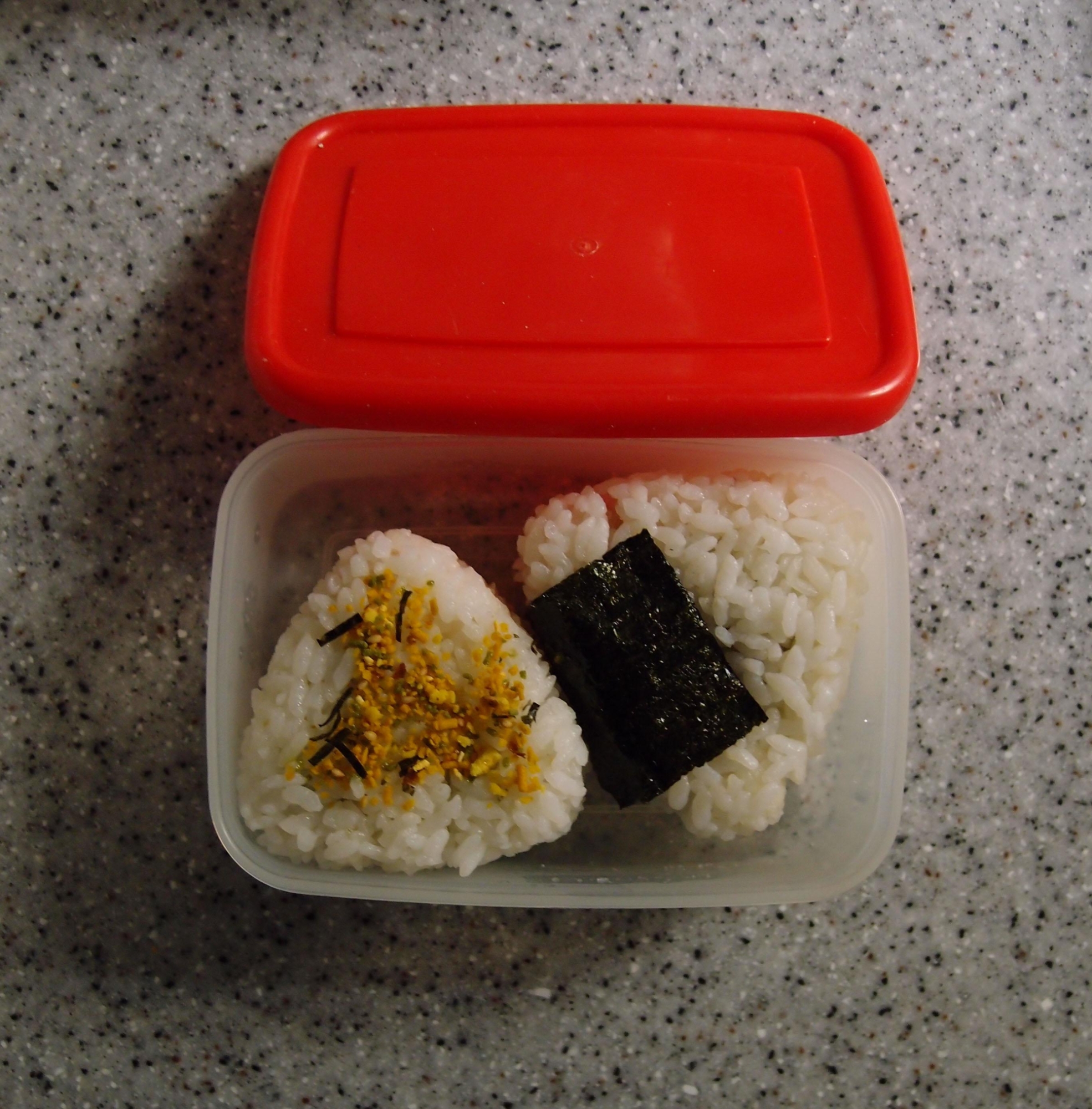 数の子のおにぎり弁当