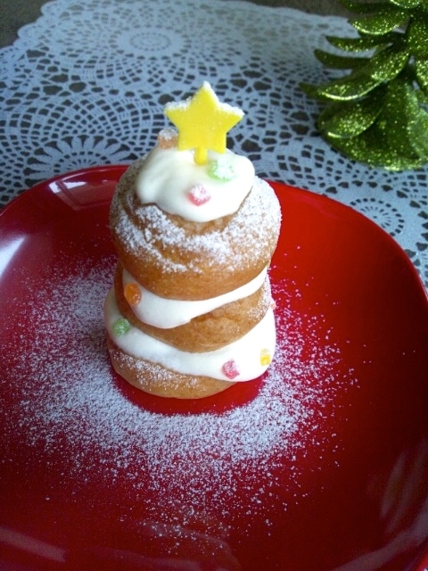 プチシューで ホワイトクリスマスツリー レシピ 作り方 By Nini 楽天レシピ プチシューで ホワイトクリスマスツリー レシピ 作り方 By Nini 楽天レシピ