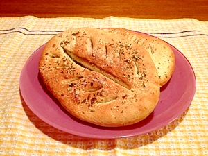 葉っぱの形の南フランス地方のパン「フーガス」