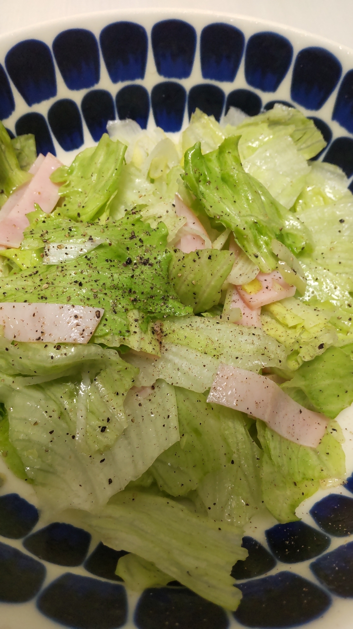 レタスとハムと葱のさっぱりサラダ☆