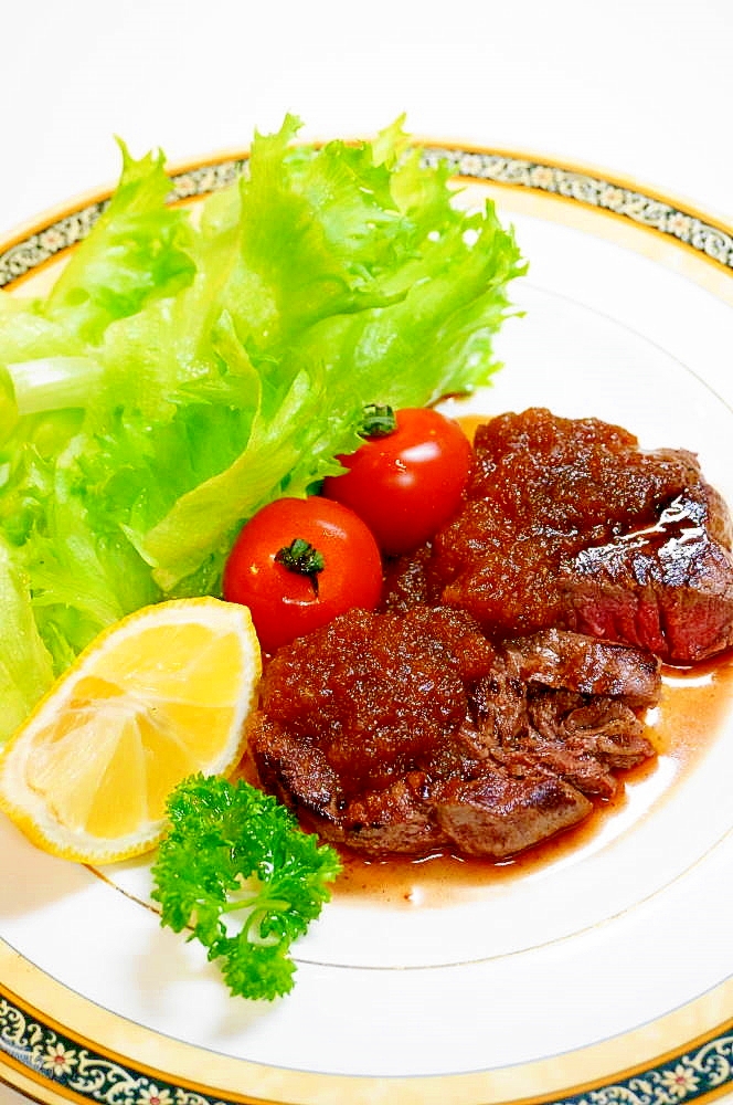 サーロインでなくとも美味しい ランプ肉ステーキ レシピ 作り方 By Oppeke22 楽天レシピ サーロインでなくとも美味しい ランプ肉ステーキ レシピ 作り方 By Oppeke22 楽天レシピ