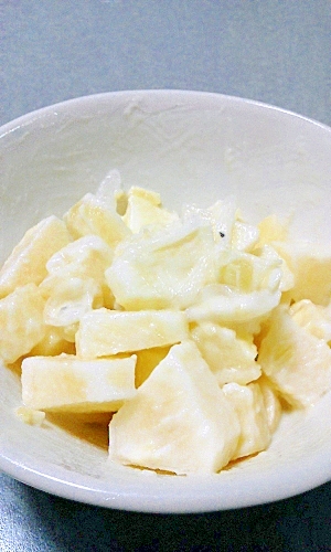 子どもが喜ぶ♪あま~いWポテトとリンゴのサラダ