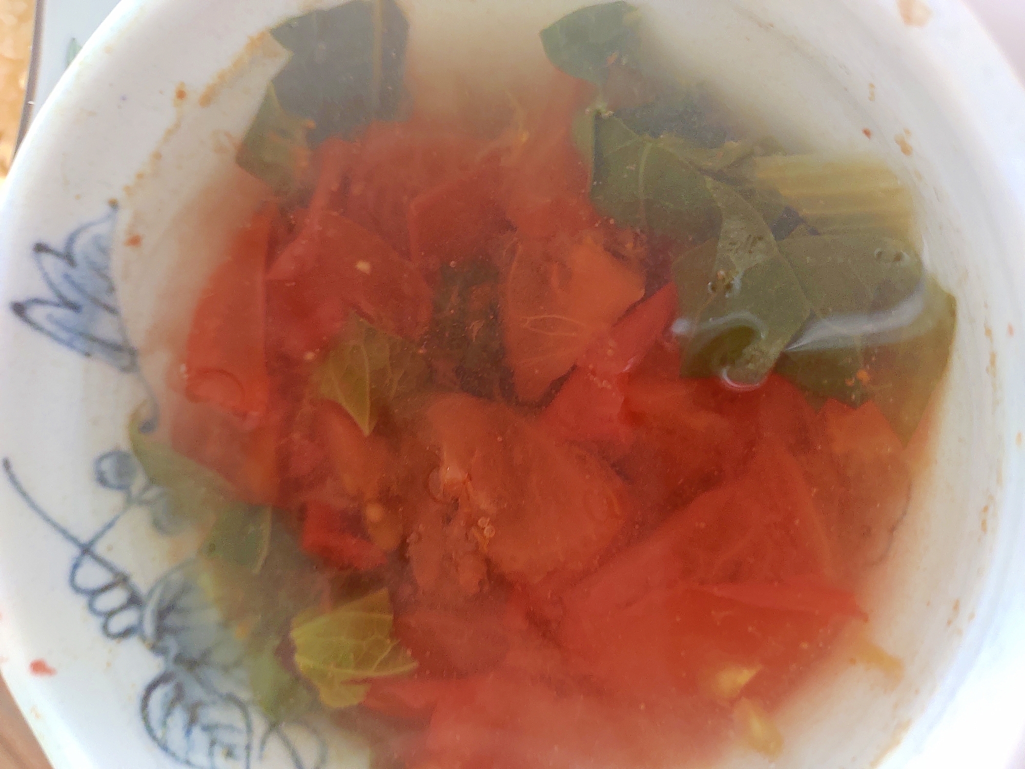 離乳食　トマトと小松菜のスープ