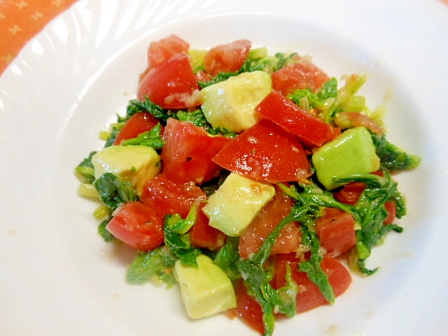 セロリの葉とトマト アボガドのサラダ レシピ 作り方 By アルプスの乙女 楽天レシピ