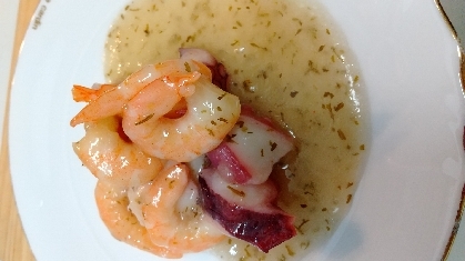 赤エビとタマネギのマリネ