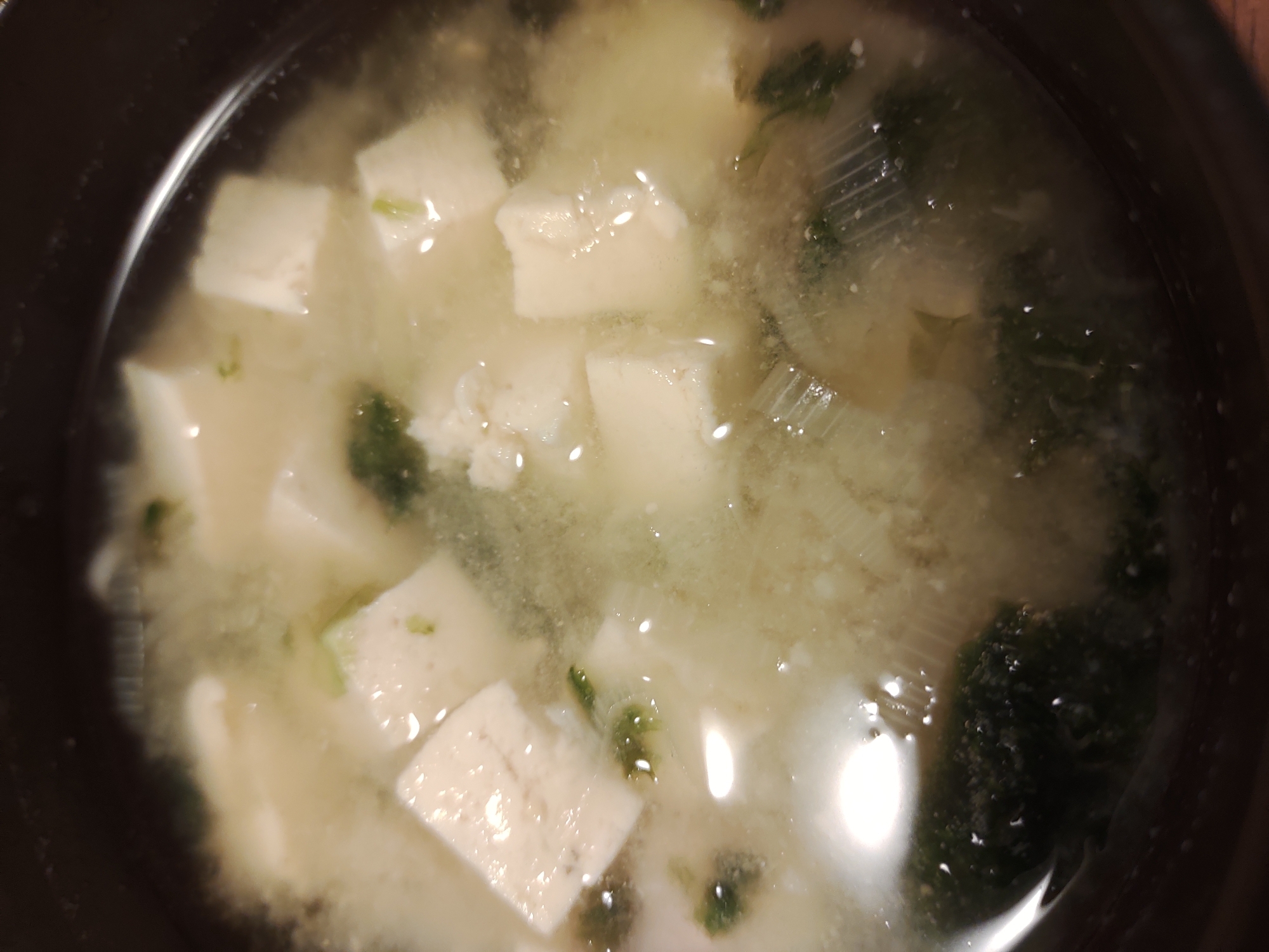 豆腐とあおさと白ねぎの味噌汁