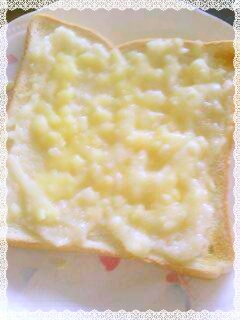 甘酒とチーズの甘くクリーミィーなトースト