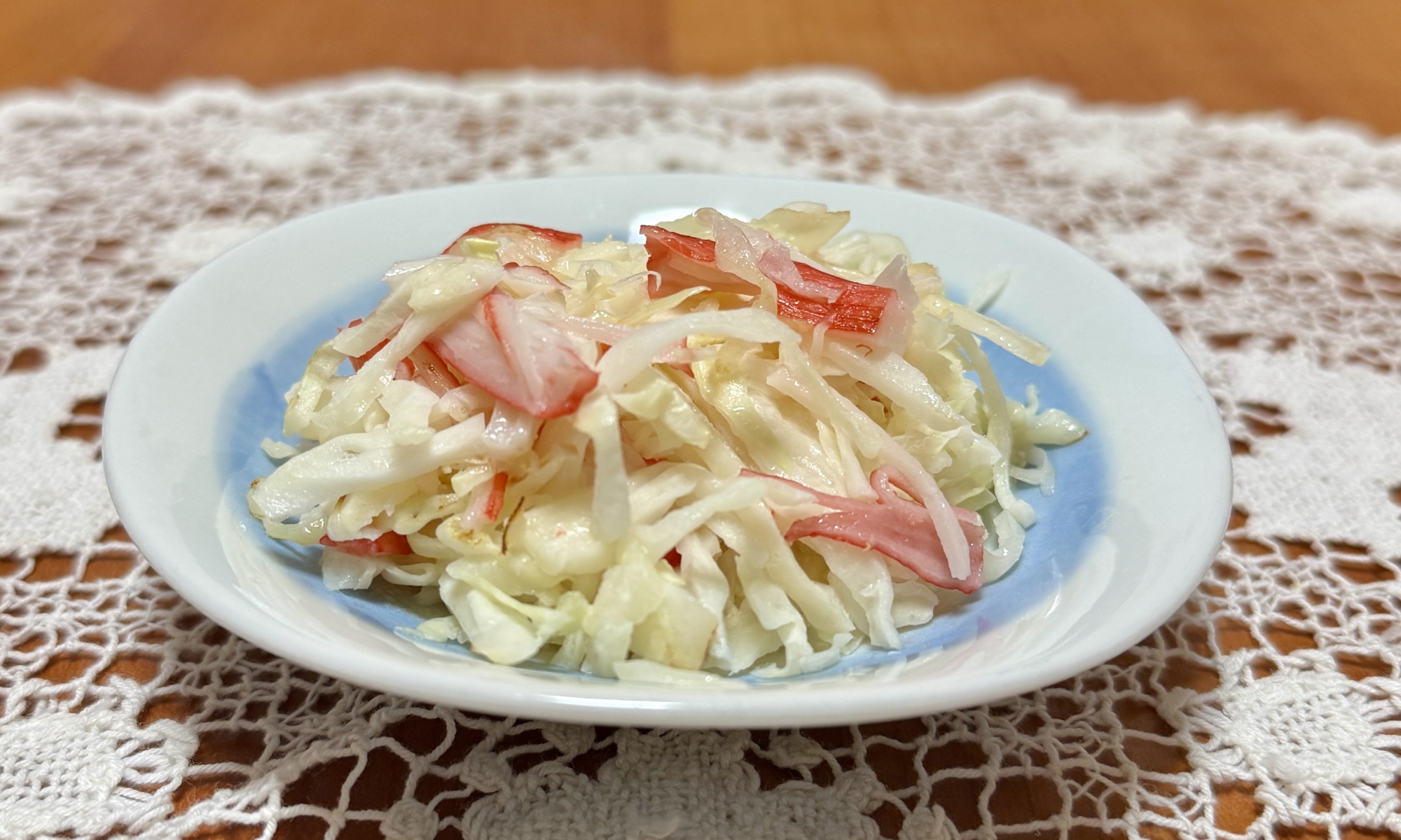 カニカマ&キャベツをササっと炒め合わせた☆温サラダ