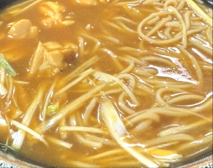 セロリ&キャベツ入りカレー蕎麦
