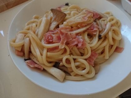 きのこのバターじょうゆうどん