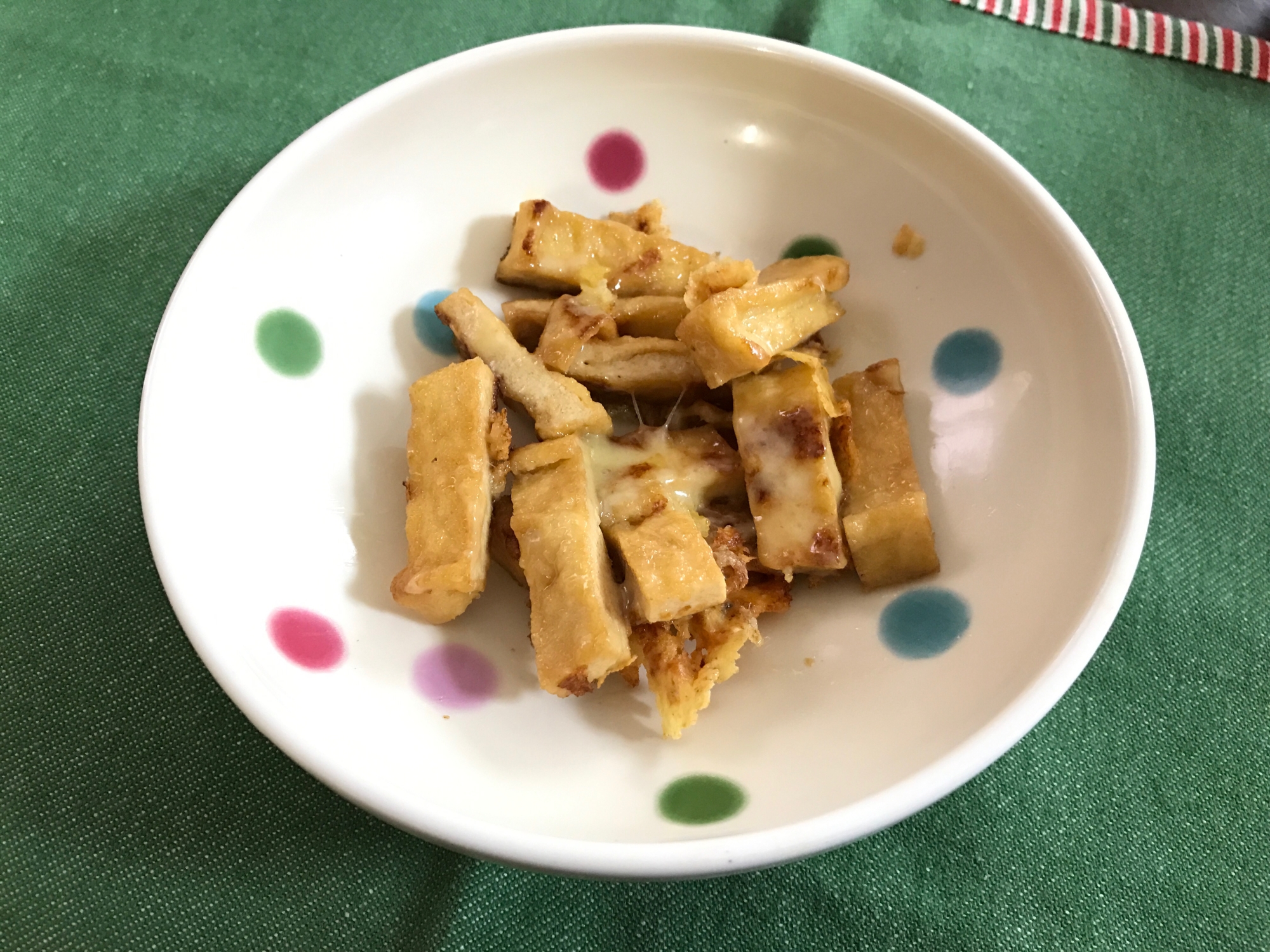 お弁当にも 油揚げのチーズ焼き レシピ 作り方 By かえるかえる38 楽天レシピ