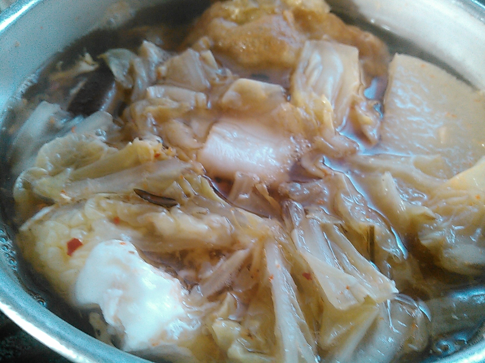 ピリ辛キムチと白菜のスープ