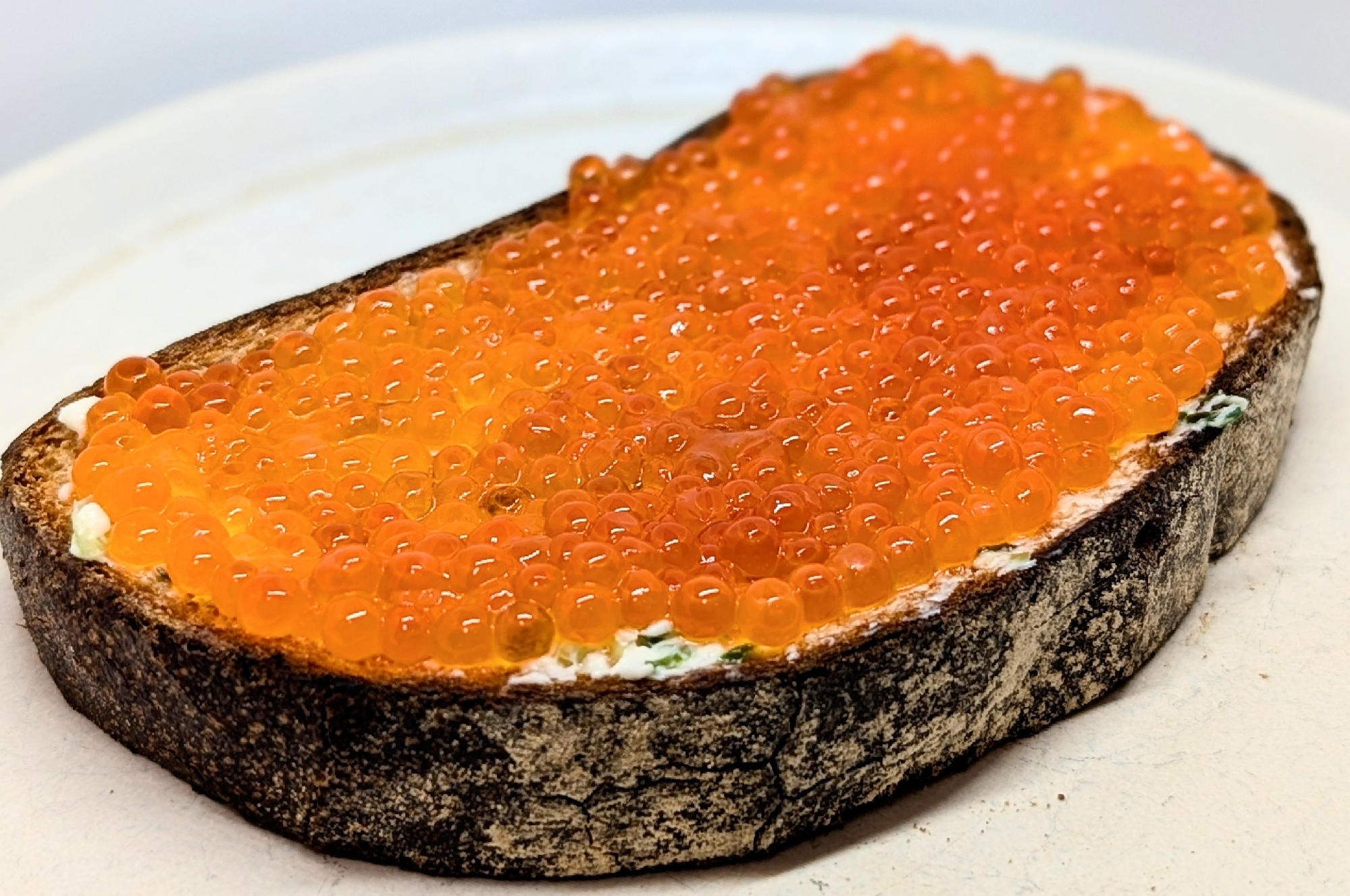 ちょっと贅沢に ❉ たっぷりイクラのブルスケッタ