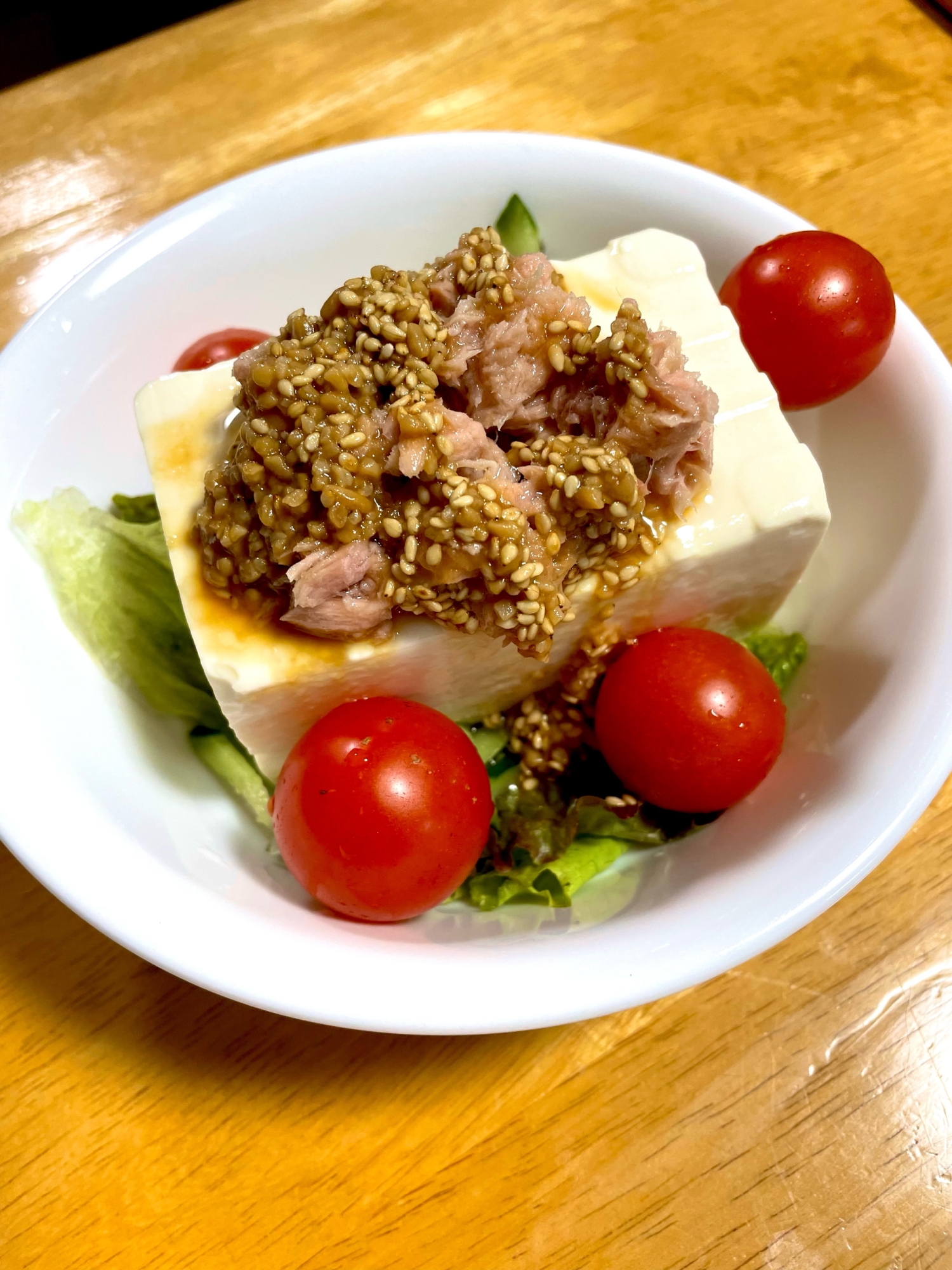 豆腐のサラダでヘルシーにタンパク質摂取