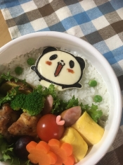 簡単海苔アートキャラ弁 お買いものパンダのお弁当 レシピ 作り方 By Cherry05 楽天レシピ