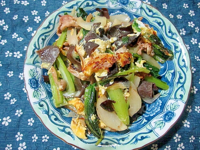 小松菜ときくらげと豚肉の炒め物