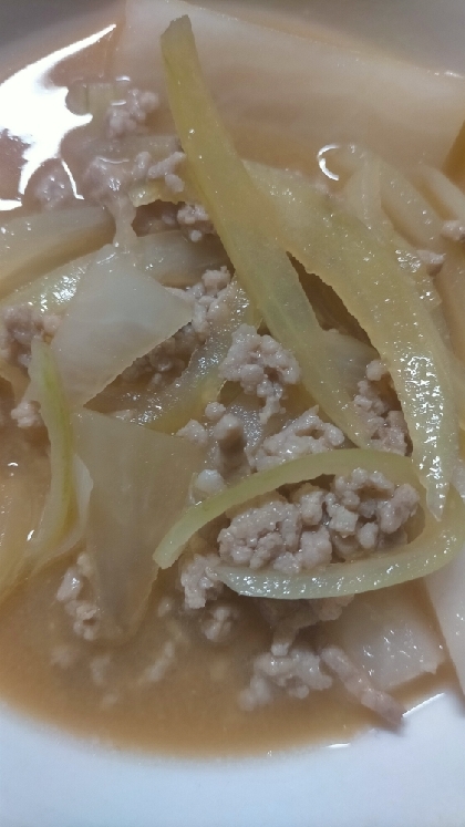 ひき肉を汁物にしたのは初めてでしたが簡単でいいですね！子どもも喜んで食べてくれました！美味しかったです(୨୧•͈ᴗ•͈)◞ᵗʱᵃᵑᵏઽ*♡