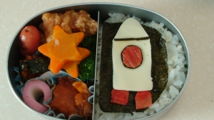 ロケット弁当