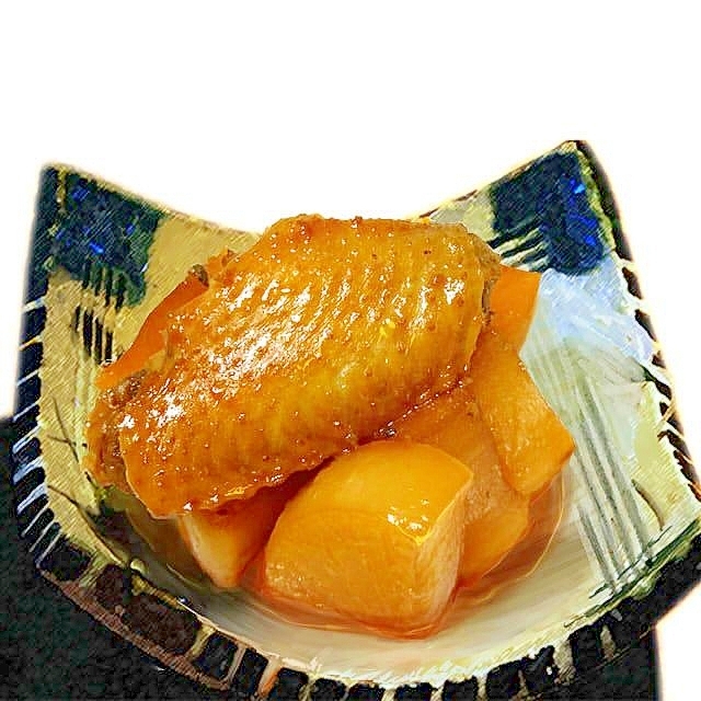 旨味たっぷり鶏手羽先と大根の照り煮