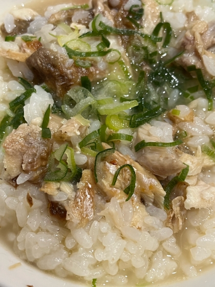 残った鯛飯で♪鯛茶漬け。