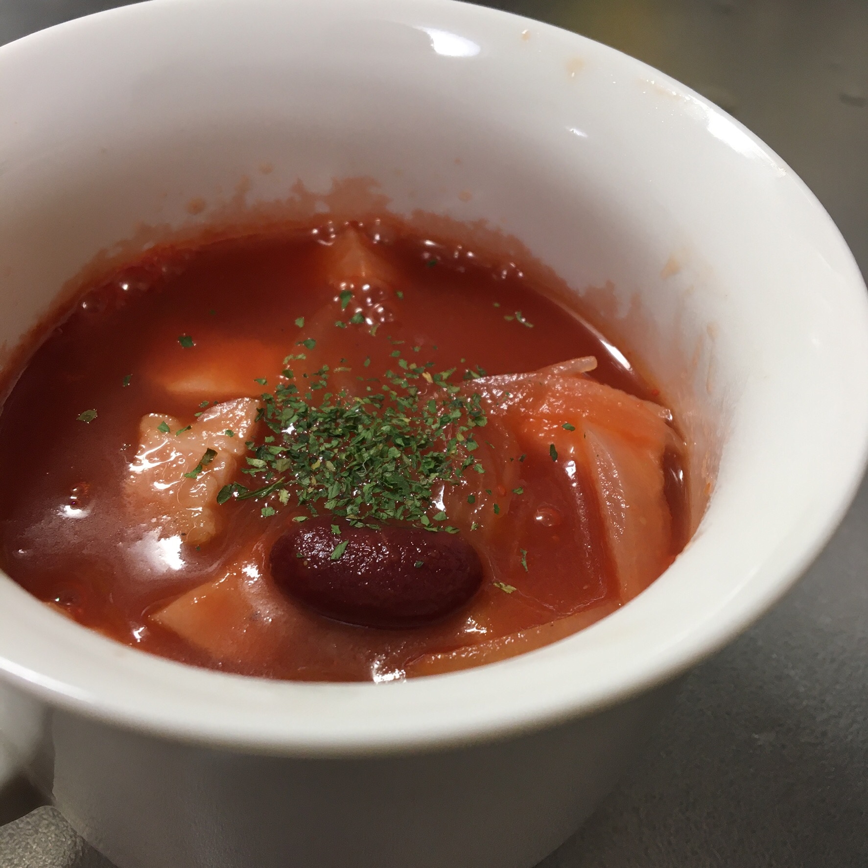 トマトジュースを使って簡単スープ