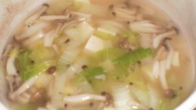 豆腐しめじ白菜のスープ
