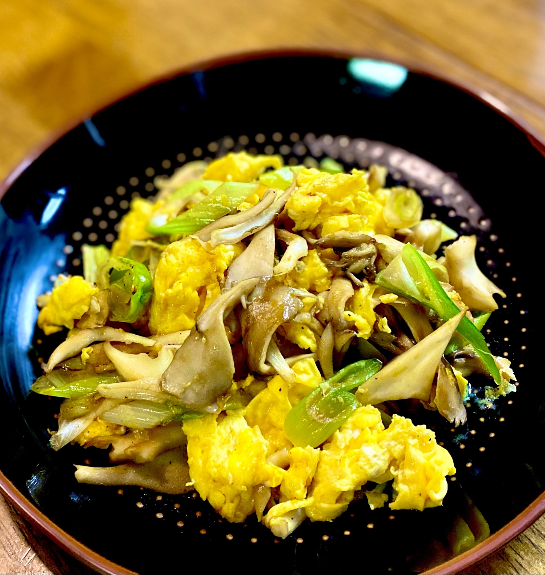 ふわふわ卵✨まいたけと卵の和風炒め【和食・副菜】