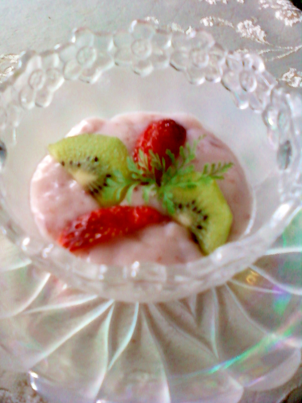 練乳スキムミルク練り込みのイチゴフルーチェ レシピ 作り方 By こあくま５２７ 楽天レシピ