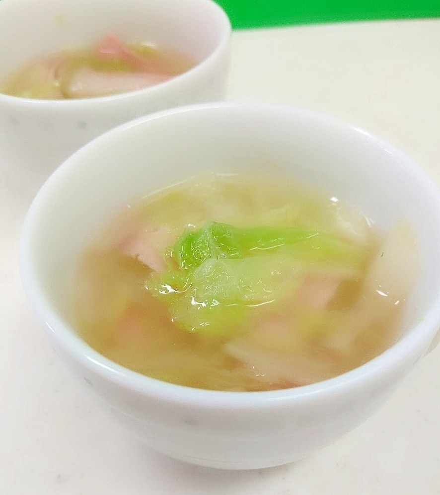 簡単！(^^)白菜とベーコンのコンソメスープ♪ レシピ・作り方 by