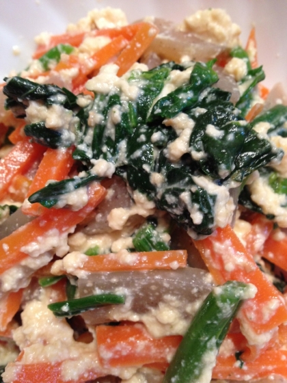 甘すぎない大人味、冬野菜とこんにゃくの白和え